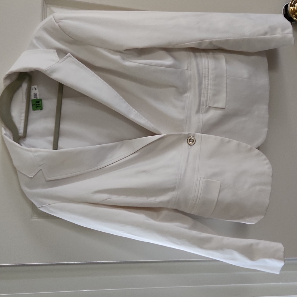 New York & Co, 16, White